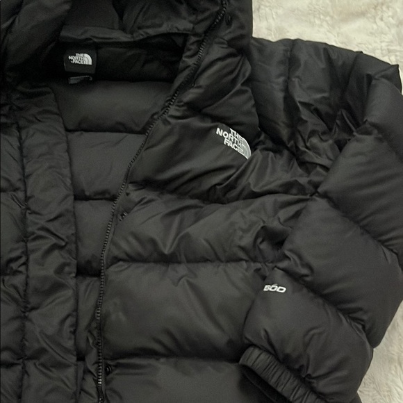 The North Face Black Insulated Jacket - Picture 5 of 5